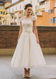A-Line/Princess Scoop Neck Tea-Length Tulle Wedding Dresses With Appliqued Flowers Appliqued