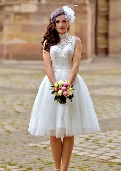 A-line/Princess High-Neck Sleeveless Knee-Length Tulle Wedding Dress With Lace