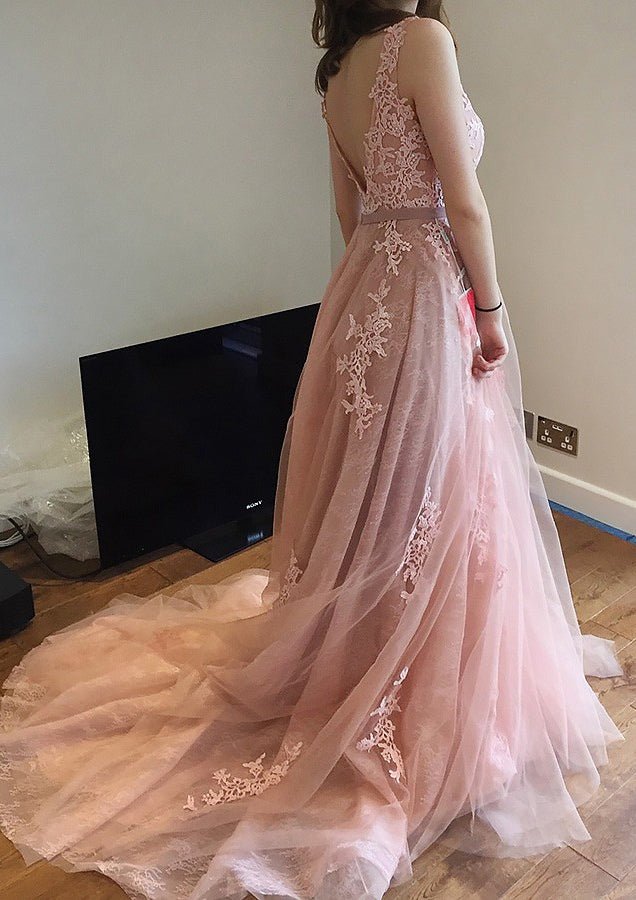 A-line/Princess Bateau Sleeveless Court Train Tulle Prom Dress With Sashes Appliqued