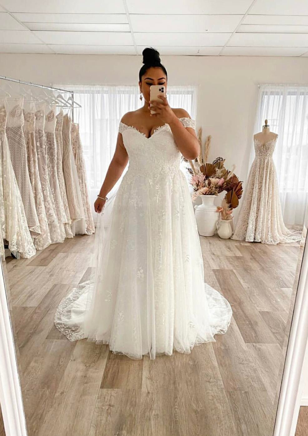 A-line Off-the-Shoulder Sleeveless Court Train Lace Tulle Wedding Dress