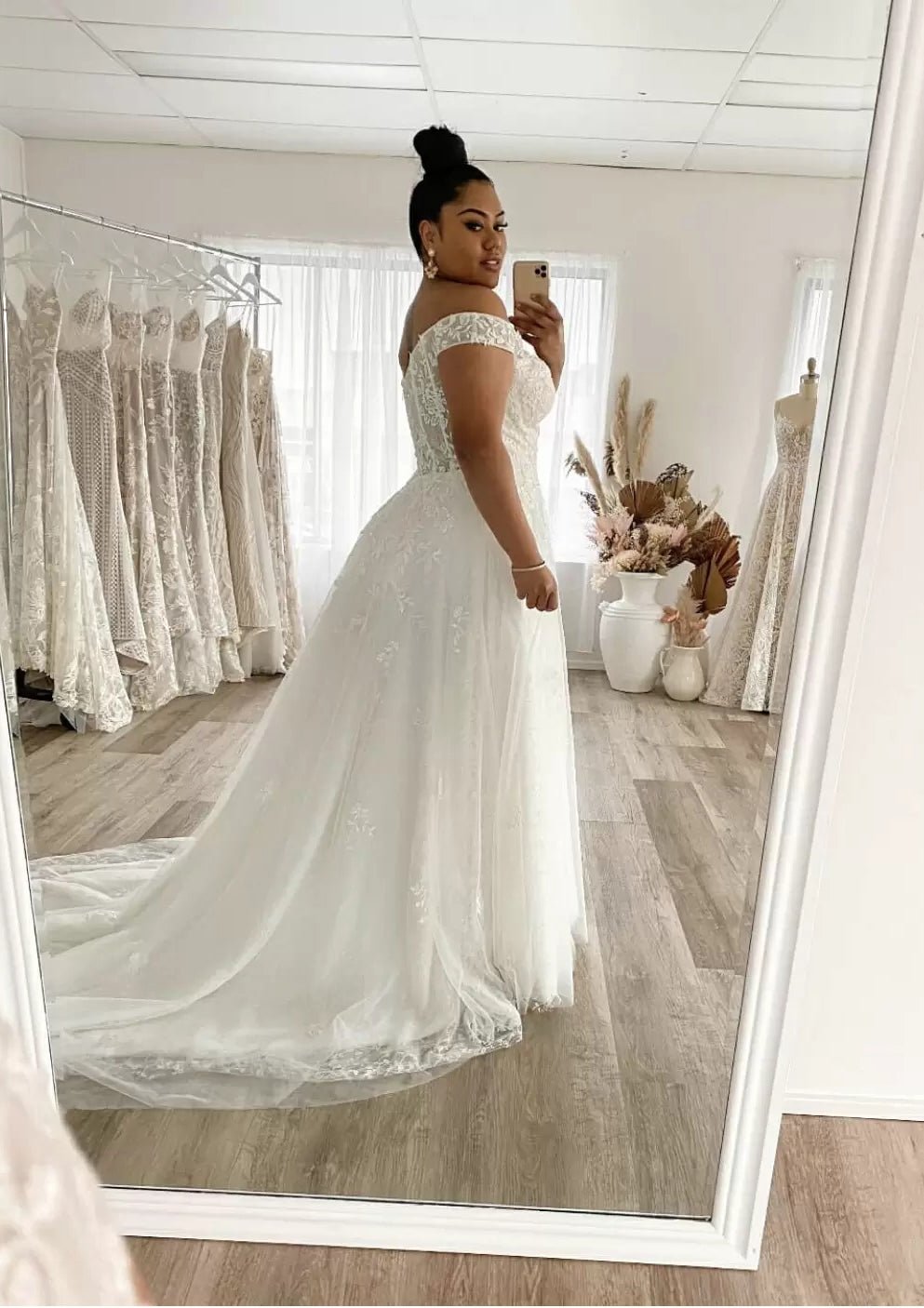 A-line Off-the-Shoulder Sleeveless Court Train Lace Tulle Wedding Dress