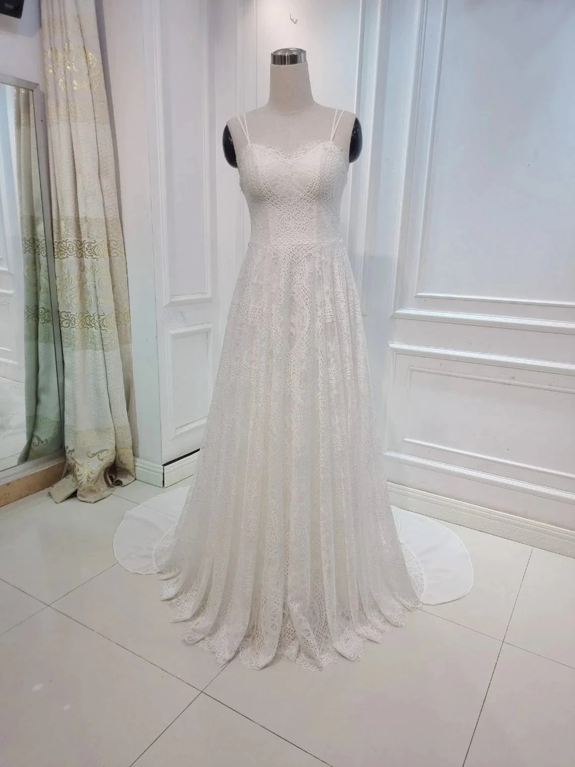 Elegant boho wedding dress. French lace wedding dress with open back. Simple lace wedding dress. Boho A-line wedding dress