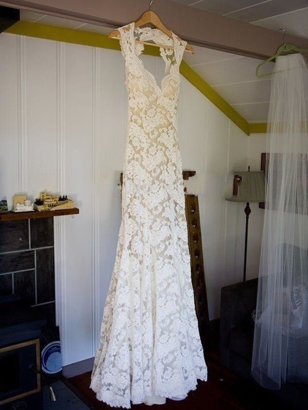 Sheath/Column Sleeveless Lace V-neck Court Train Wedding Dresses - dennisdresses