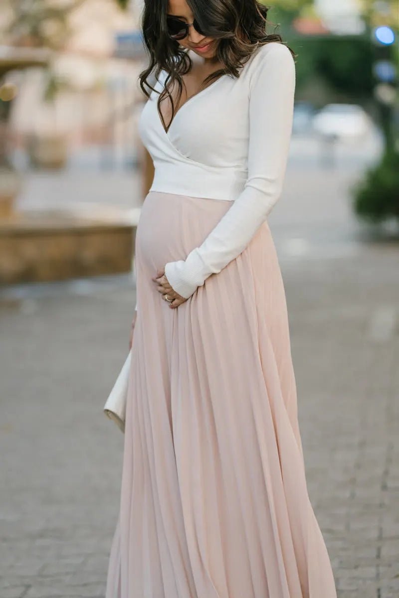 Two-tone Pleated Deep V-neck Long Sleeves Maxi Maternity Dress - dennisdresses
