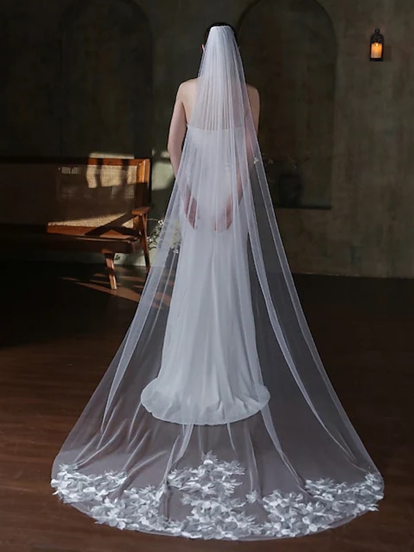 One-tier Classic & Timeless / Elegant & Luxurious Wedding Veil Cathedral Veils with Pure Color Tulle
